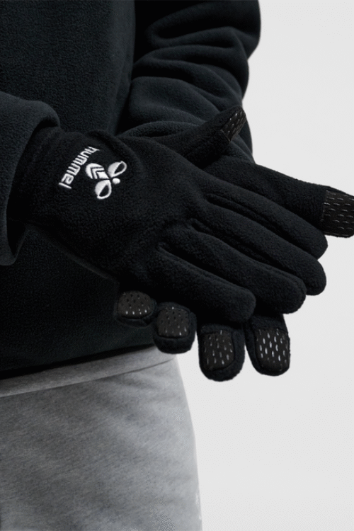 Hats, scarves and gloves,